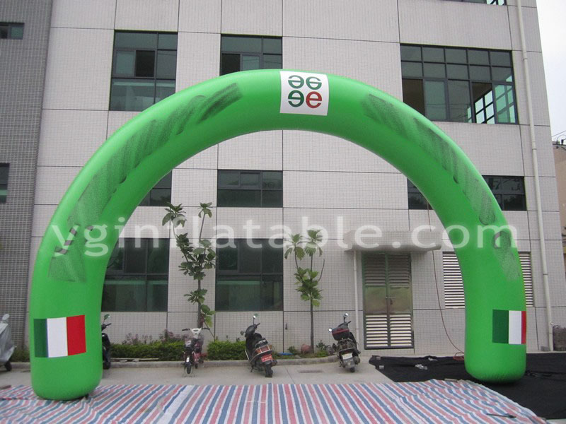 Зеленые надувные рекламные аркиGA136