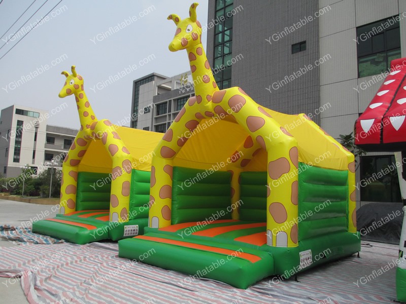 Наружный прыгающий домик жирафаGB519