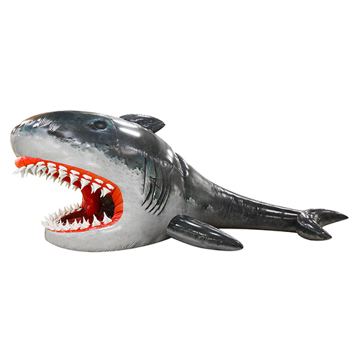 Реалистичная надувная акула